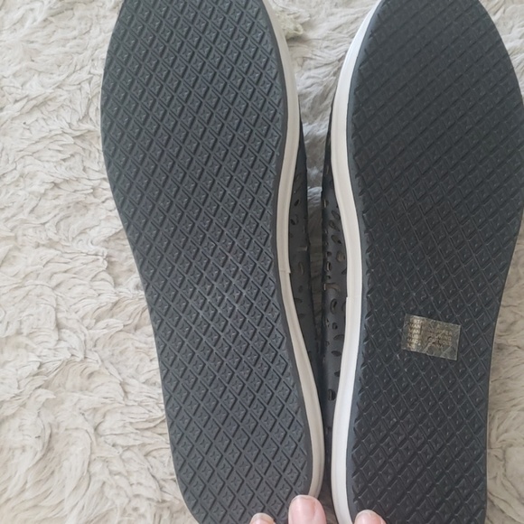 Nwob- Steve by steve madden flats 8m black - Picture 2 of 4